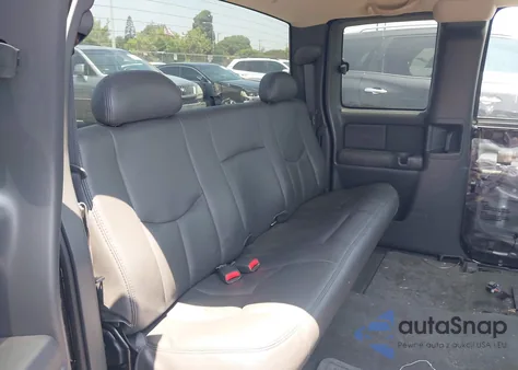 2004 Chevrolet Silverado 1500 Ss z USA, uszkodzony, nr VIN 2GCEK19N141335122